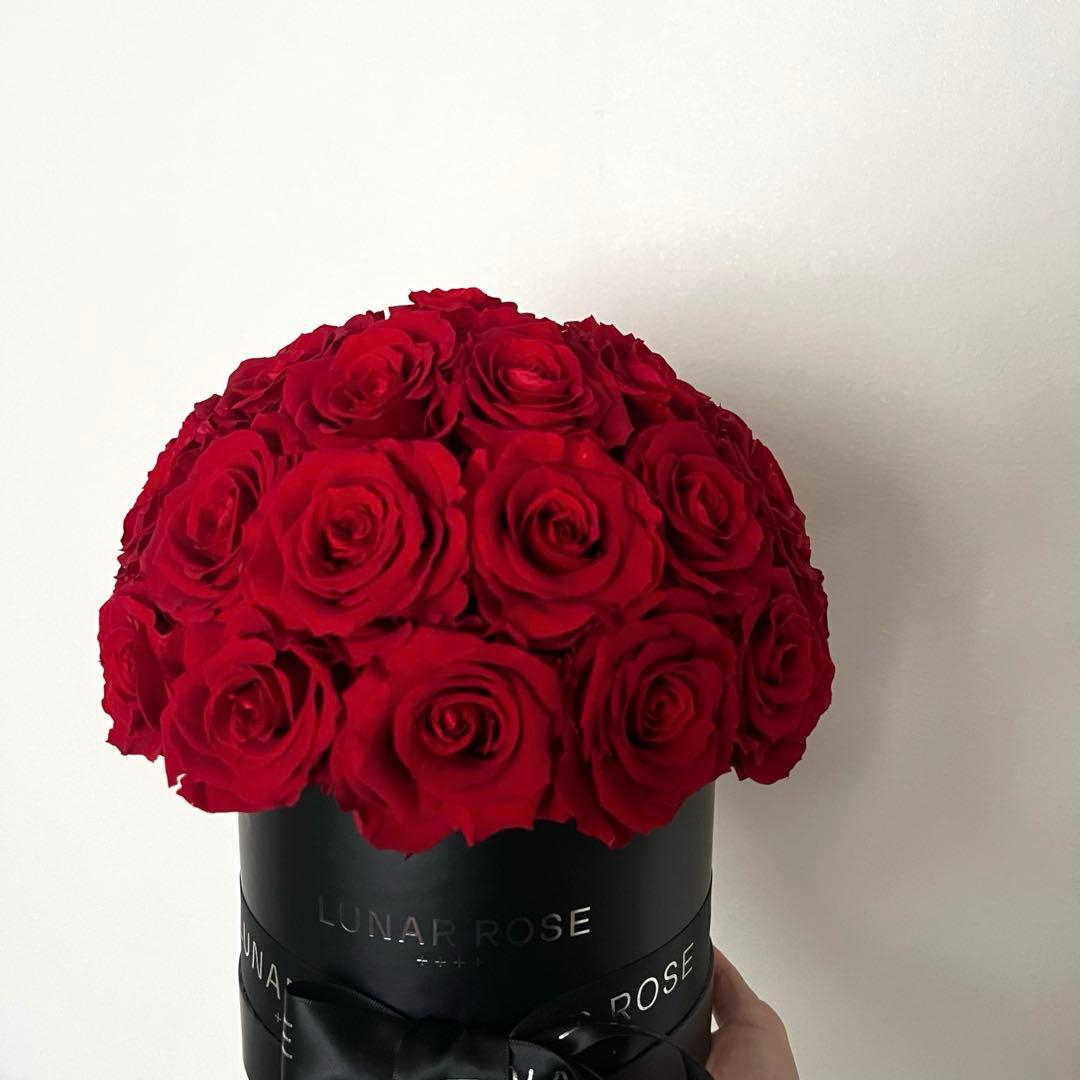 【美品】LUNAR ROSE プリザーブドフラワー　ローズ　バラ　薔薇