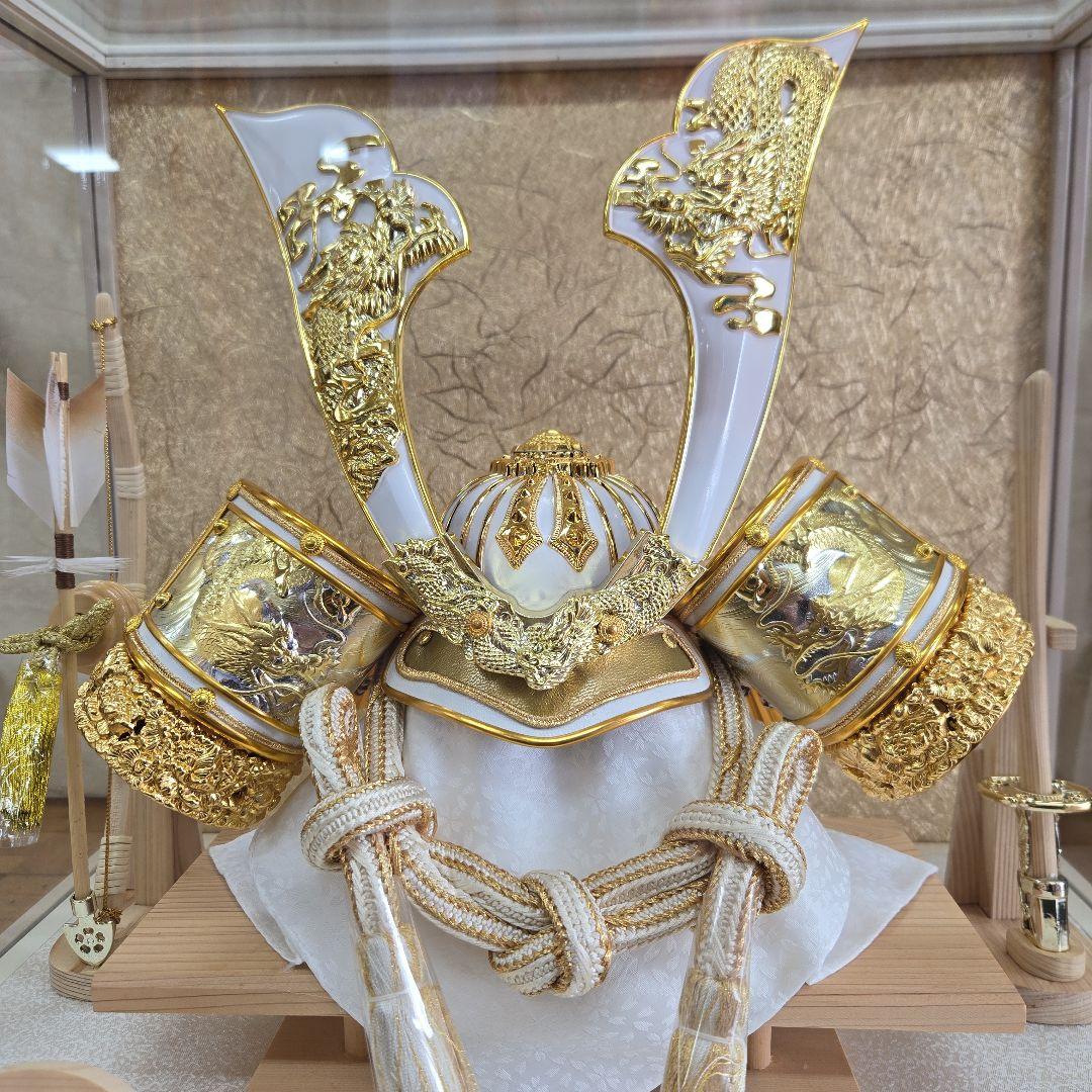 【展示品限り】くわ型兜　ケース飾り　※閉店セール　K4