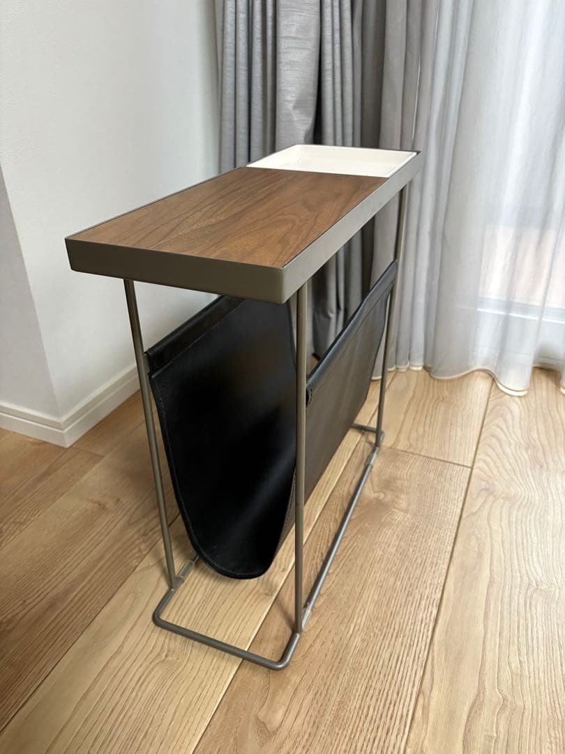 デュエンデ　サイドテーブル