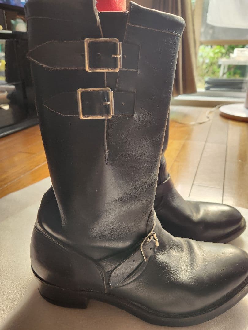 黒のバックル付きエンジニアブーツ　サイズ30センチ位