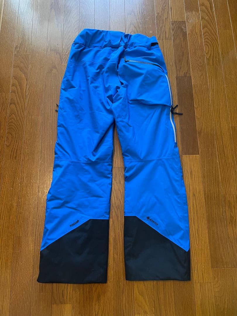 K*a様 PeakPerformance スノーパンツ Mサイズ 青
