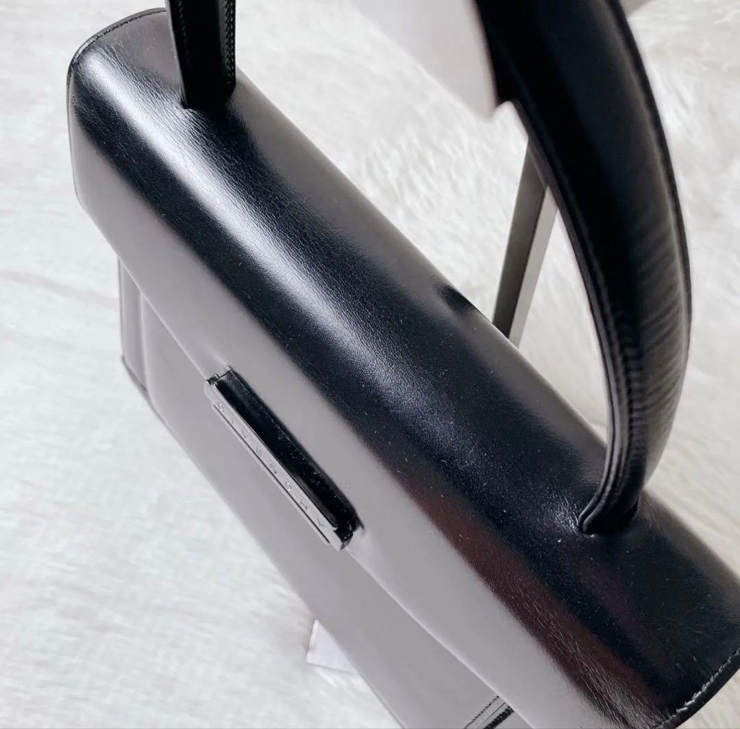 【極美品】GIVENCHY フォーマル ハンドバッグ ロゴプレート ブラック