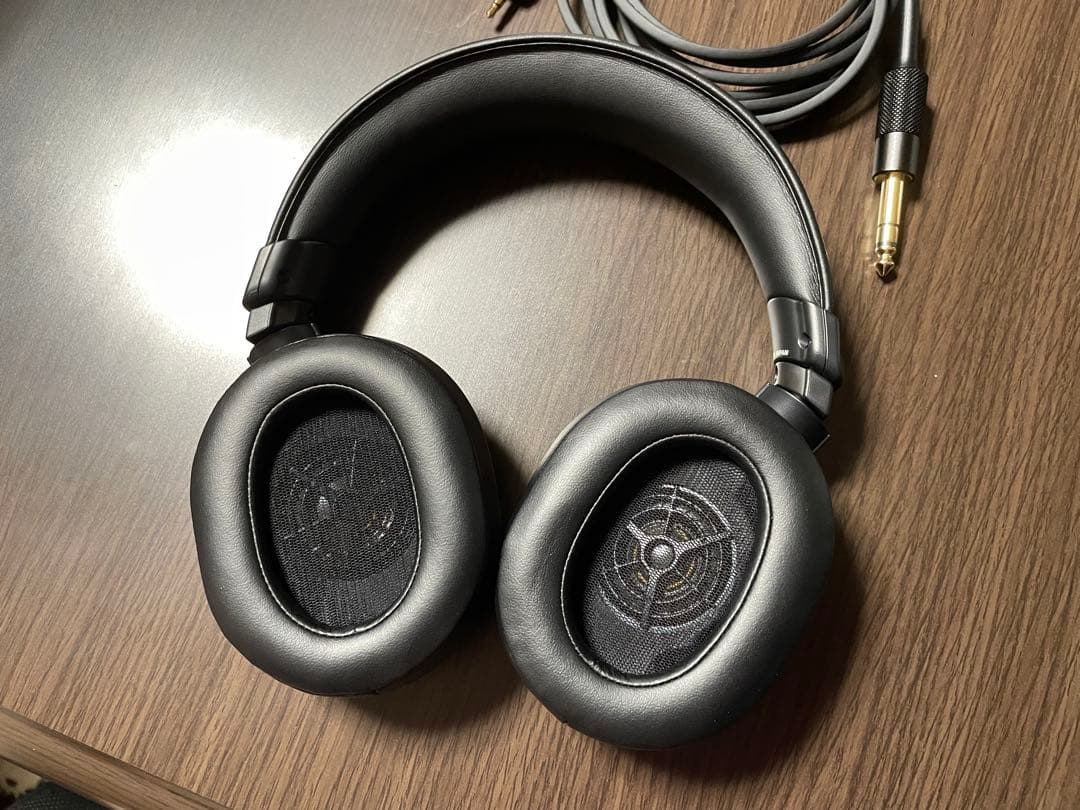 SONYヘッドホン　MDR -M1ST