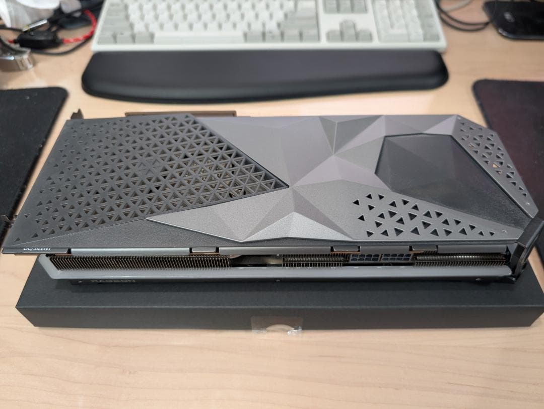 【希少美品】Red Devil 7800 XT Limited Edition