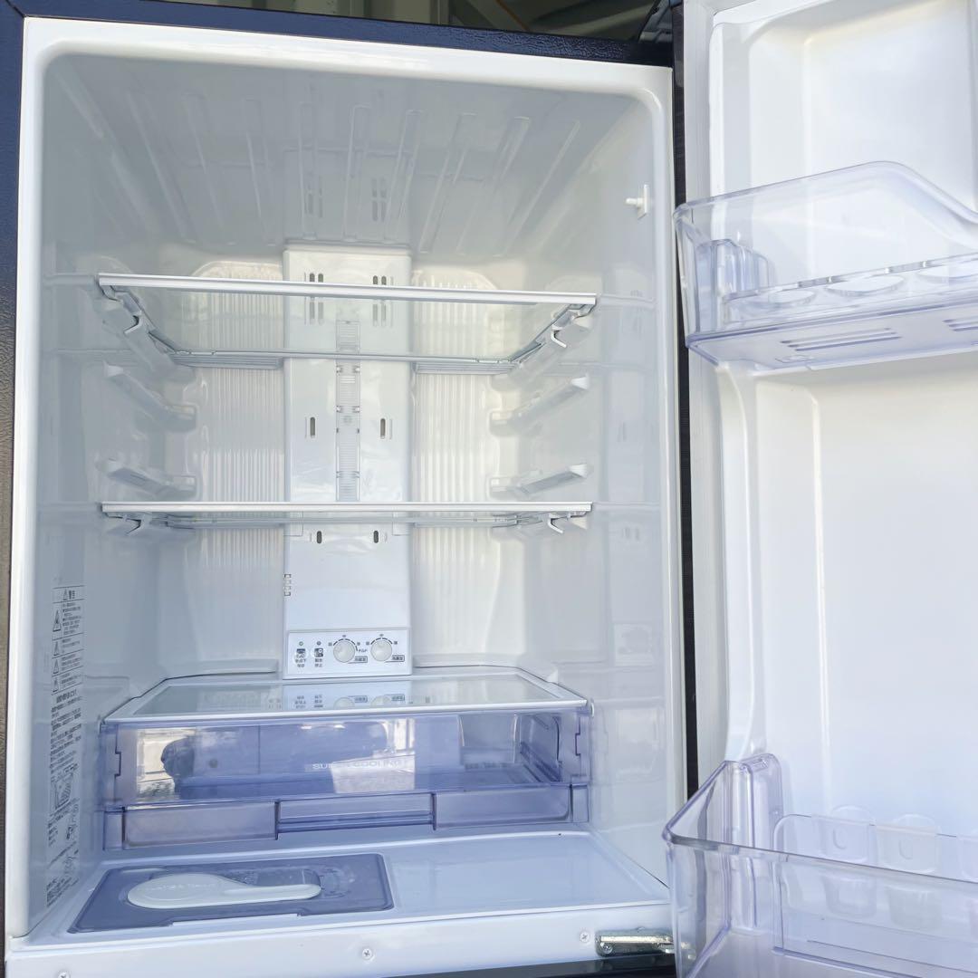 217 取付無料！三菱木目調自動製氷機付きおしゃれインテリア272L3ドア冷蔵庫