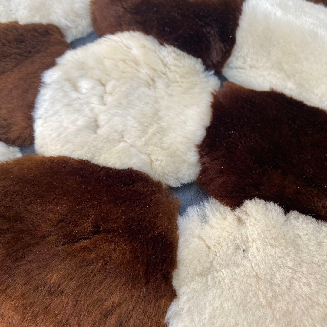 ムートンラグ　大きめ　ムートンカーペット