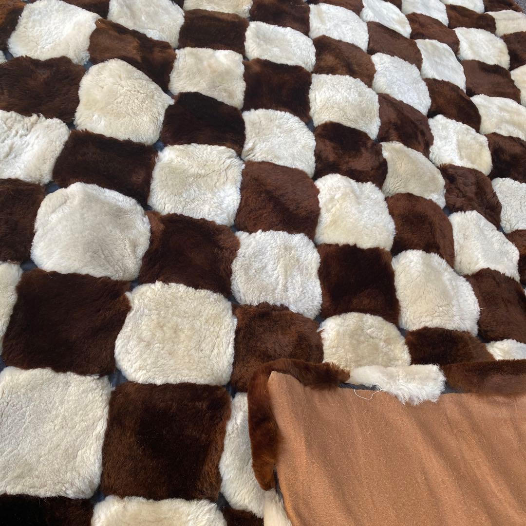 ムートンラグ　大きめ　ムートンカーペット
