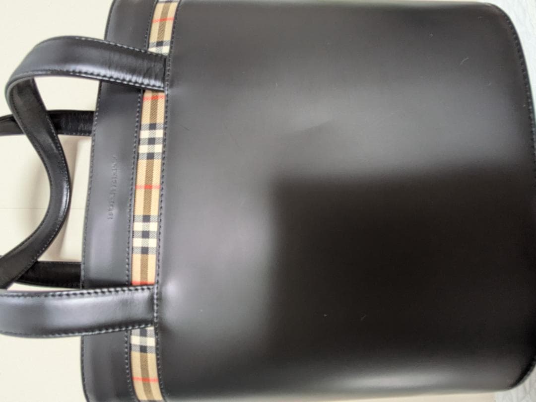 バーバリー Burberry レザーバック バケツ型