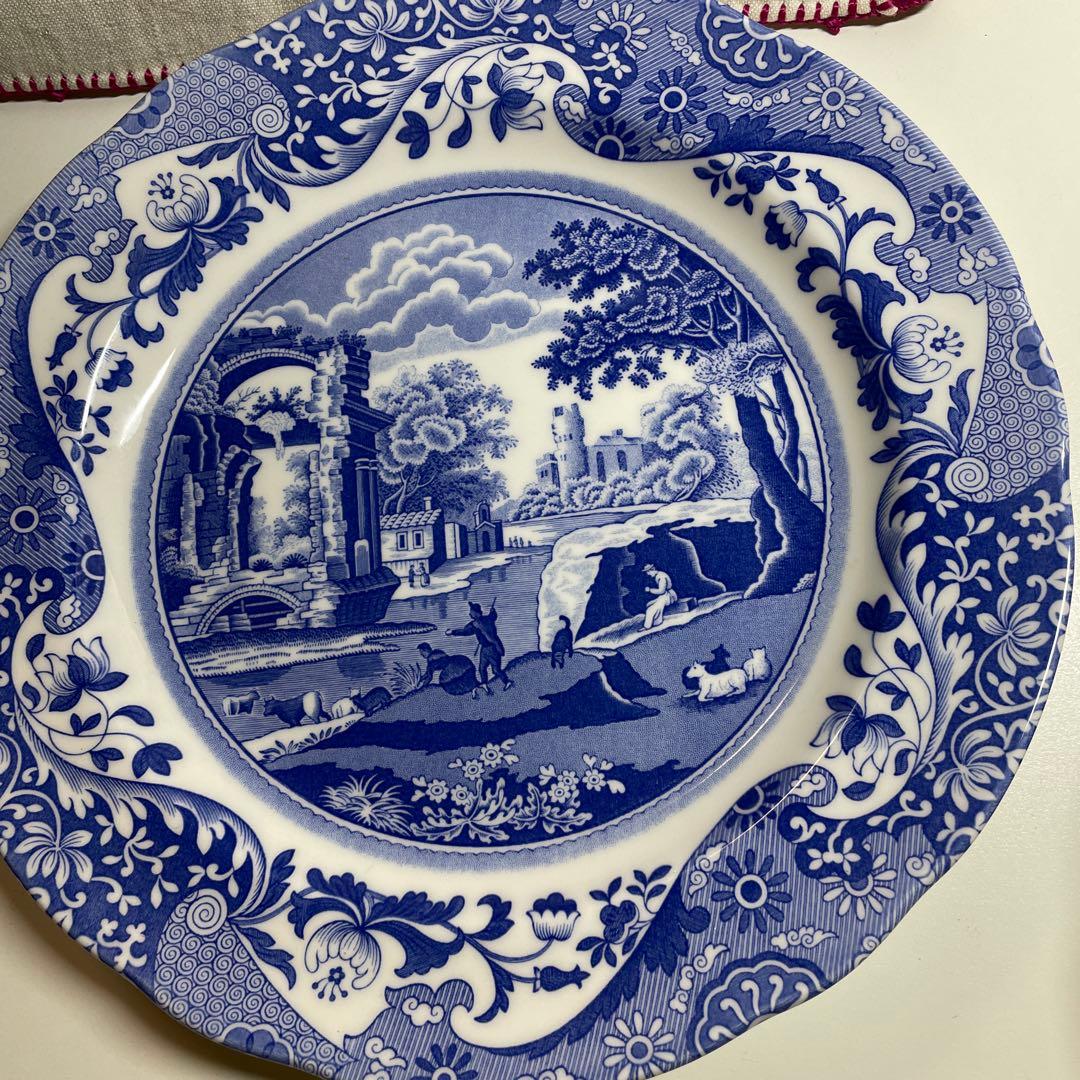 スポード大皿と小皿のセット　合計８枚 26.5×3 4枚　　18.8×4枚