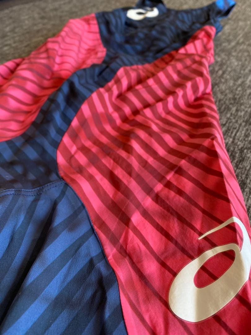 asics 高速水着　トップインパクト　ML