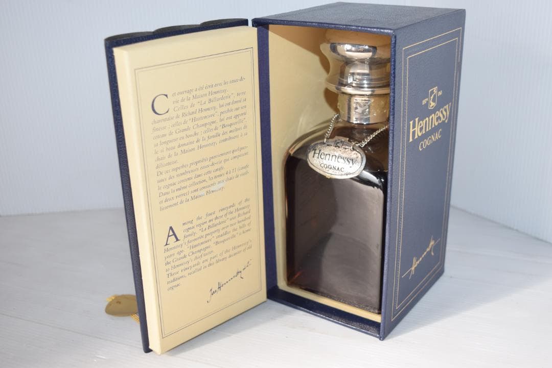 未開栓 ヘネシー ブック ライブラリー デキャンタ Henessy コニャック