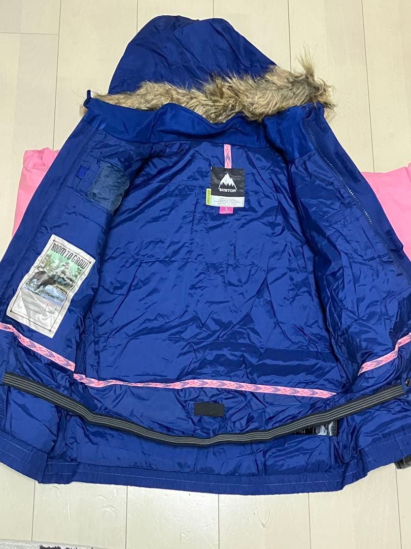 新品未使用タグ付　Burton スキー・スノーボードウェア　ジャケット　kids
