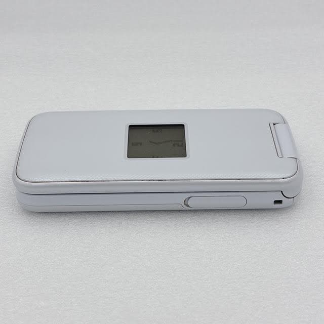 【極美品】ドコモ らくらくホン F-01M ホワイト