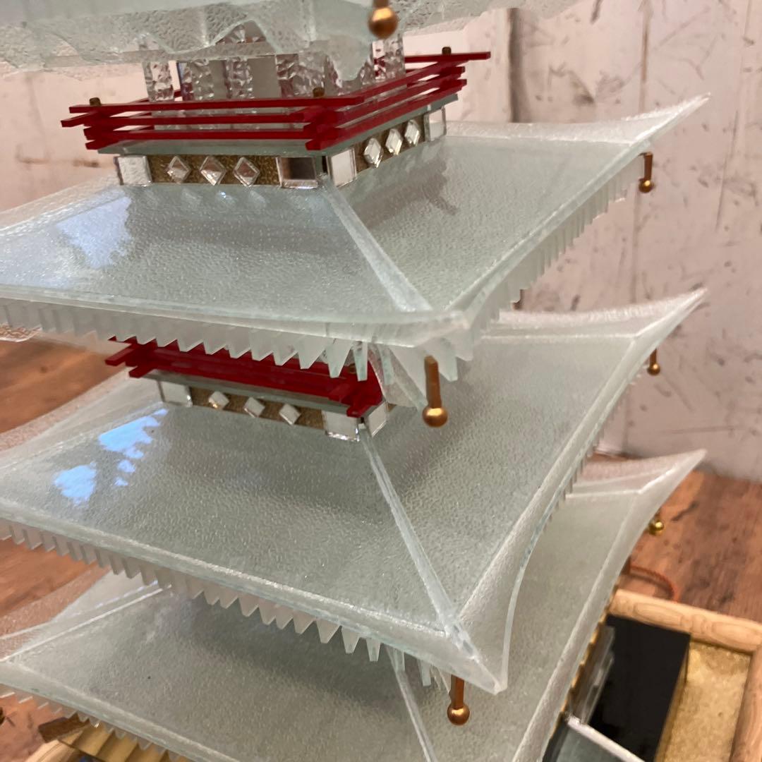 昭和レトロ 五重塔 ガラス製 プラスチック製 模型 装飾品 置物 飾り