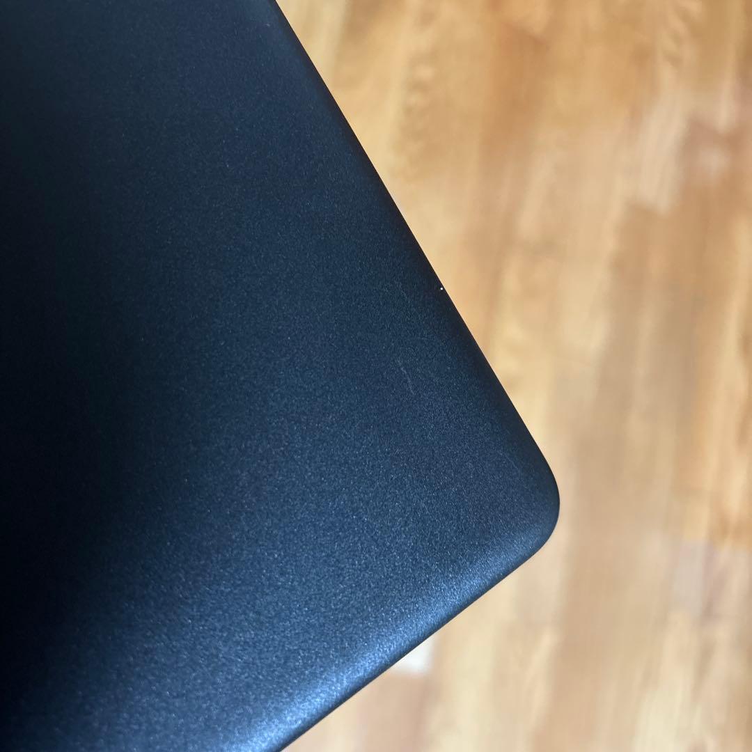 Amazon Fire HD 10 タブレット32GB（13世代） 本体と充電器