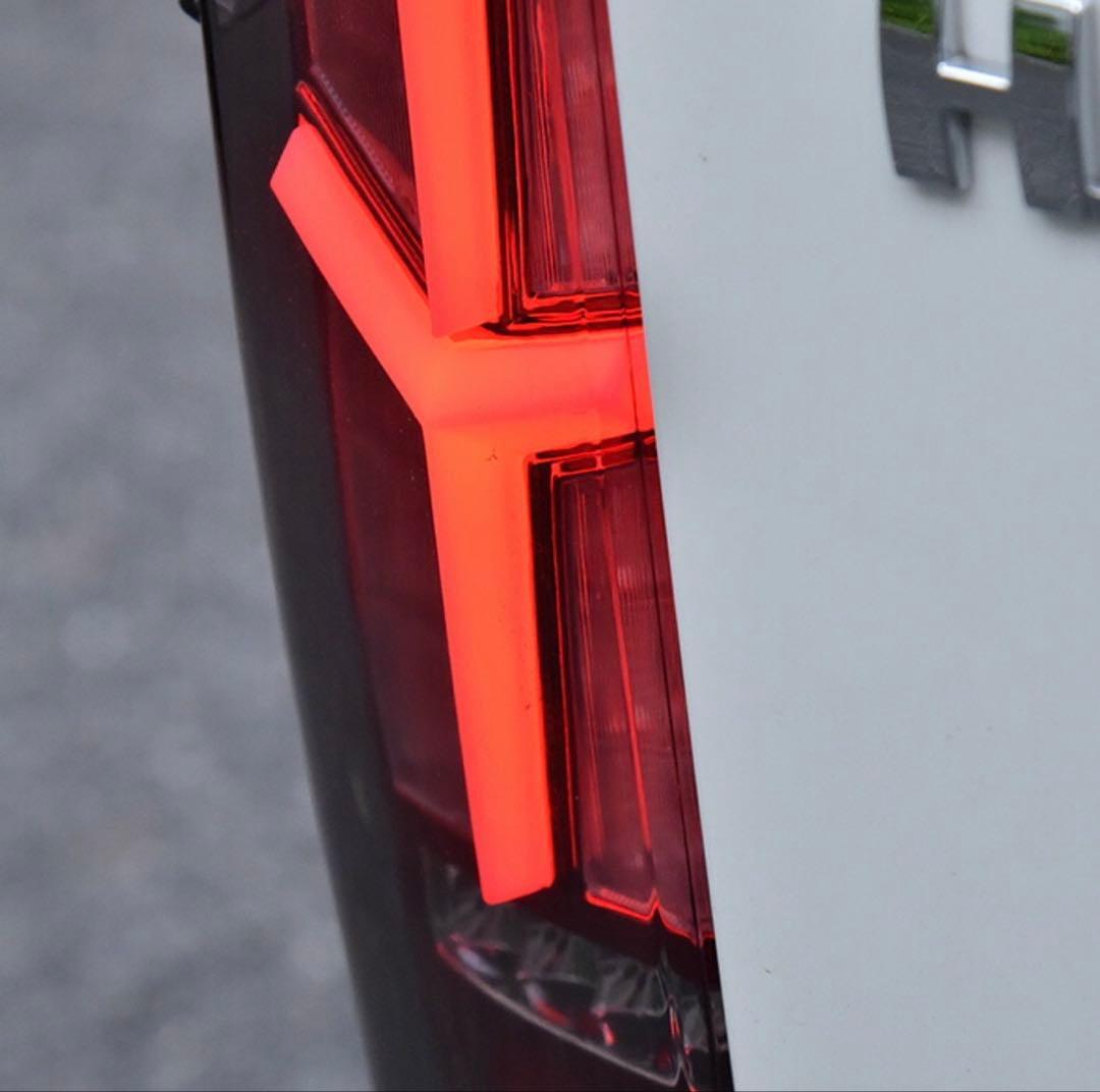⚠️着払い【中古】 HELIOSテールランプ HIACE用 お早めに‼️