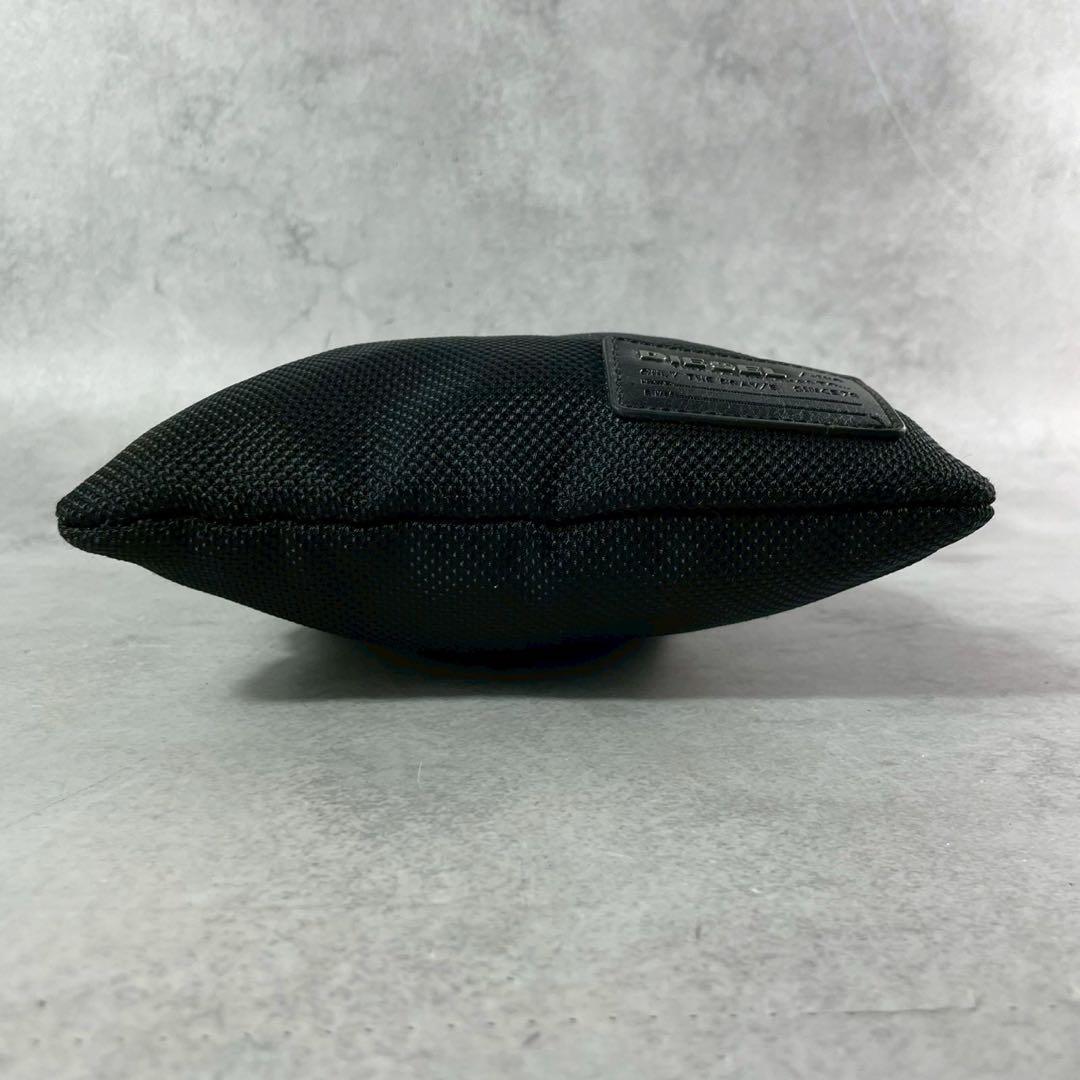 DIESEL ブラック ショルダーバッグ　メッシュデザイン　調整可能ストラップ