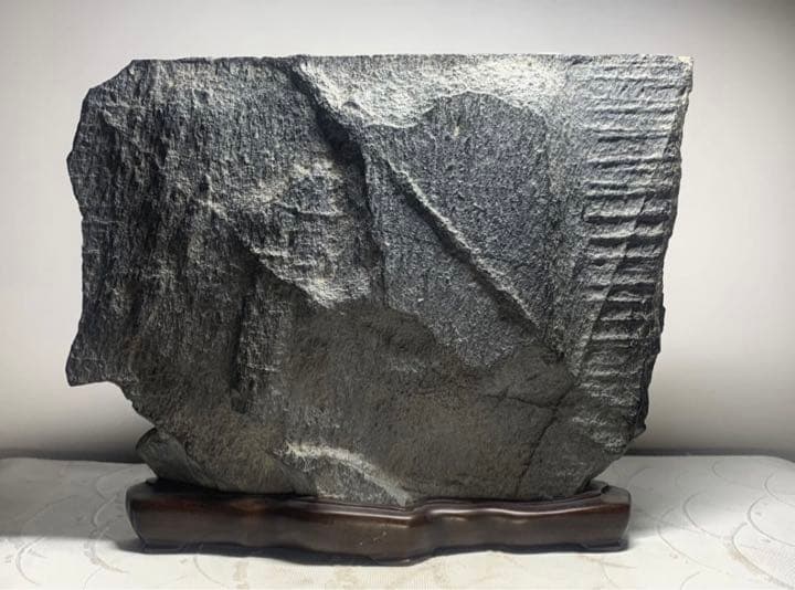 2424 若桜三倉石 硯屏石 ウブ  横33×高26(cm) 7.26kg