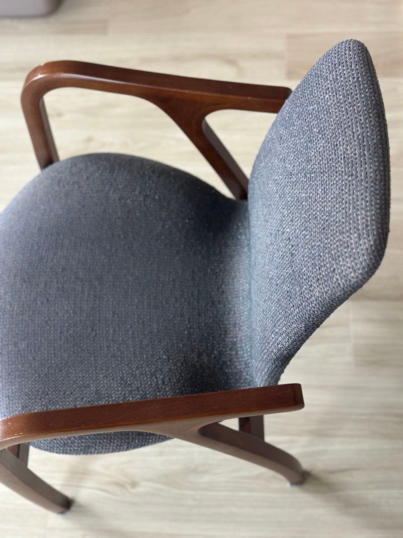 【天童木工】アントラー アームチェア ダイニングチェア　チーク×ダークグレー