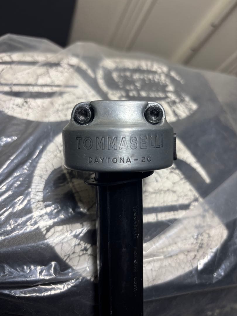 TOMMASELLI DAYTONA トマゼリ　スロットルホルダー2本引き