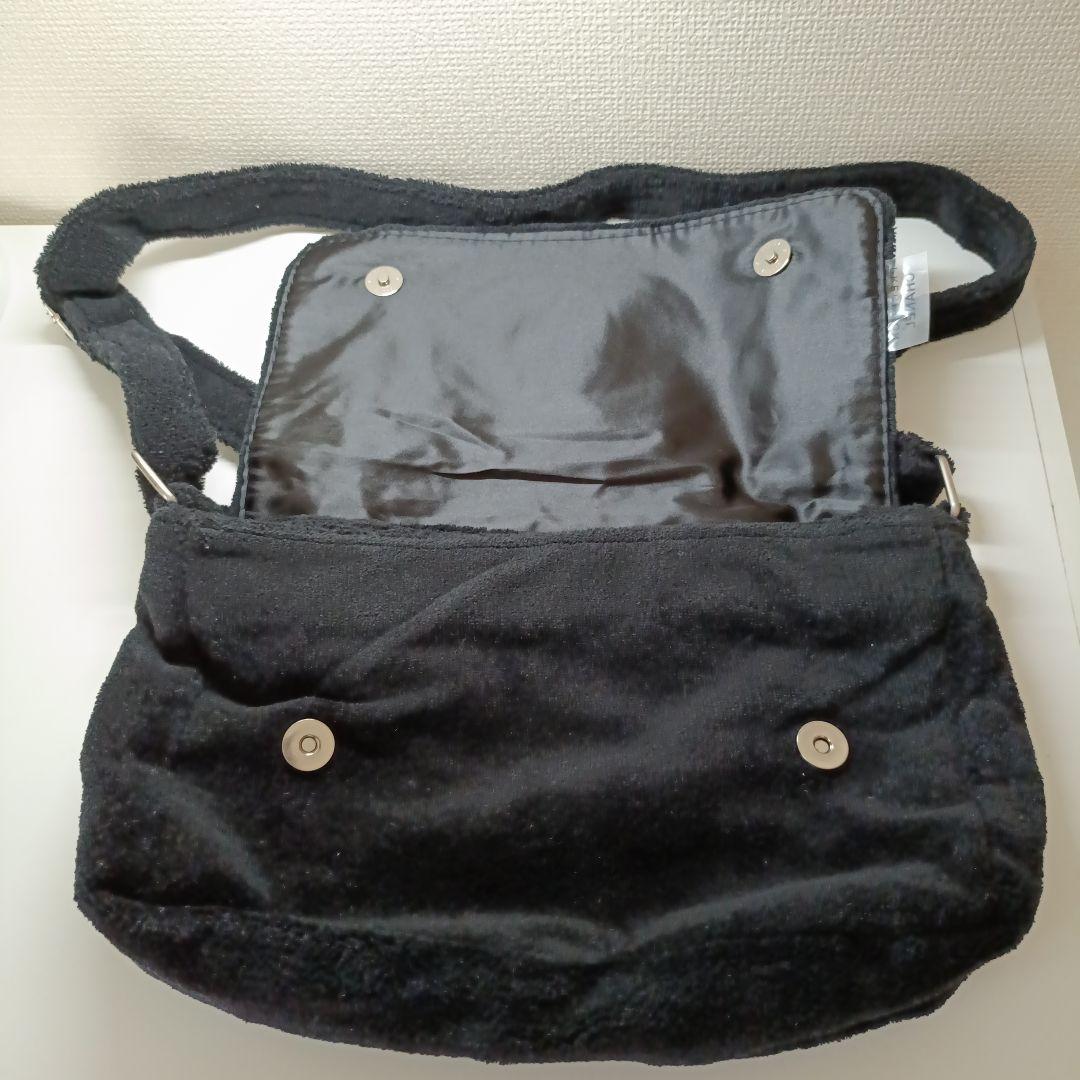 CHANEL シャネル ブラック ショルダーバッグ ノベルティ