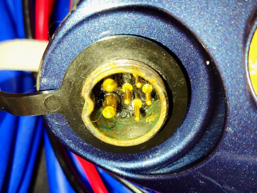 miｅ出品　シマノ電動リール電動丸ビーストマスター3000