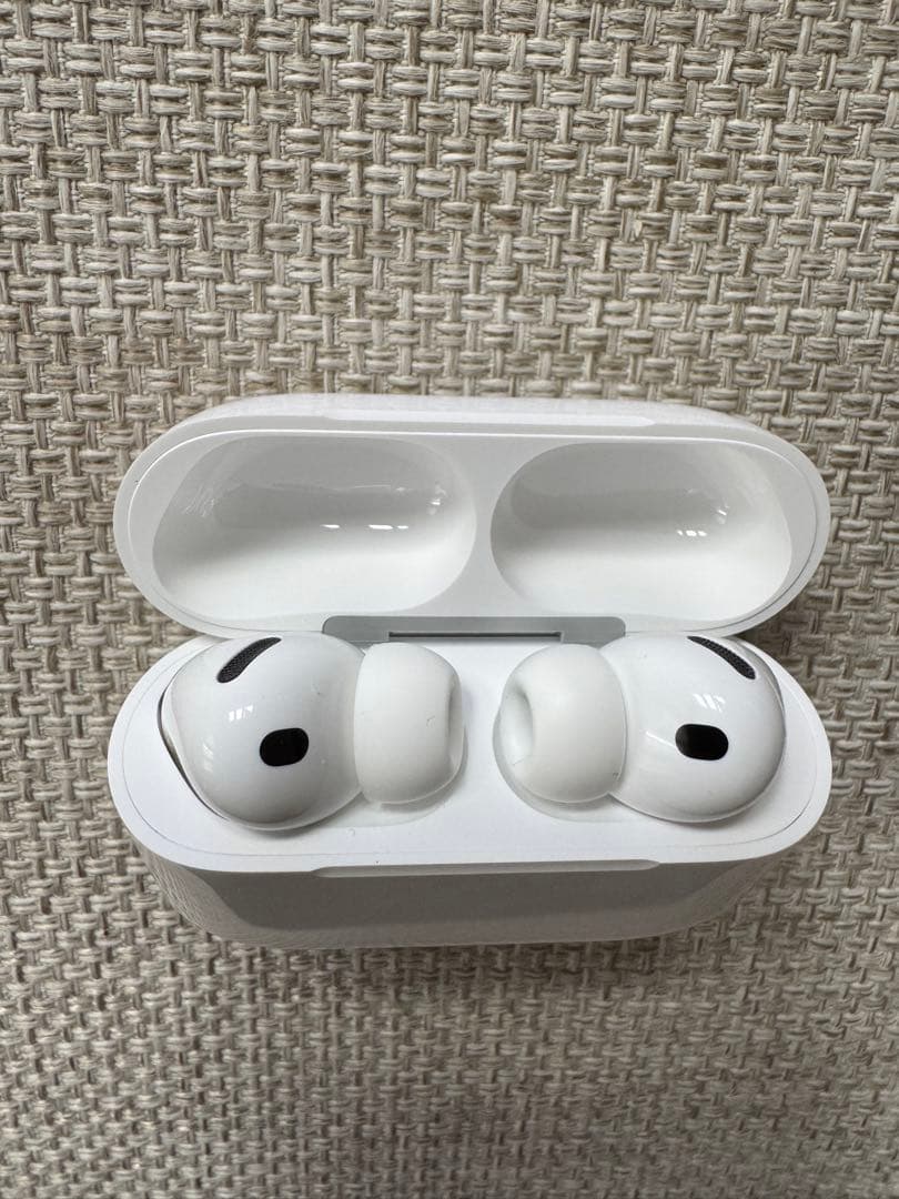 ほぼ新品 Apple AirPods Pro 3