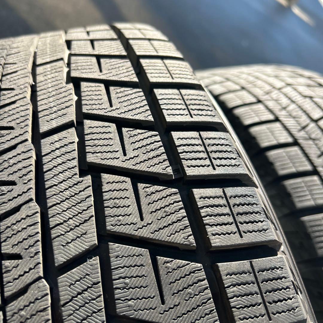 売り切りヨコハマ　スタッドレスタイヤ4本セット　16インチ205/60R16