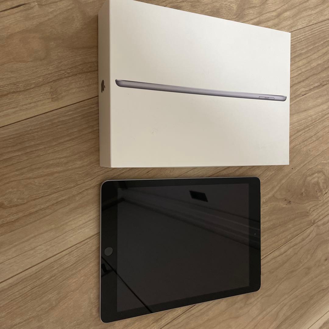 【中古品】iPad (6th Generation) 32GB スペースグレー