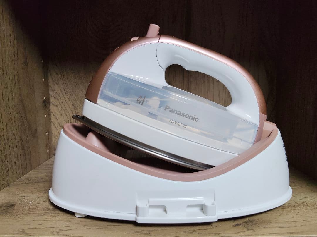 Panasonic NI-WL705-PN コードレススチームアイロン