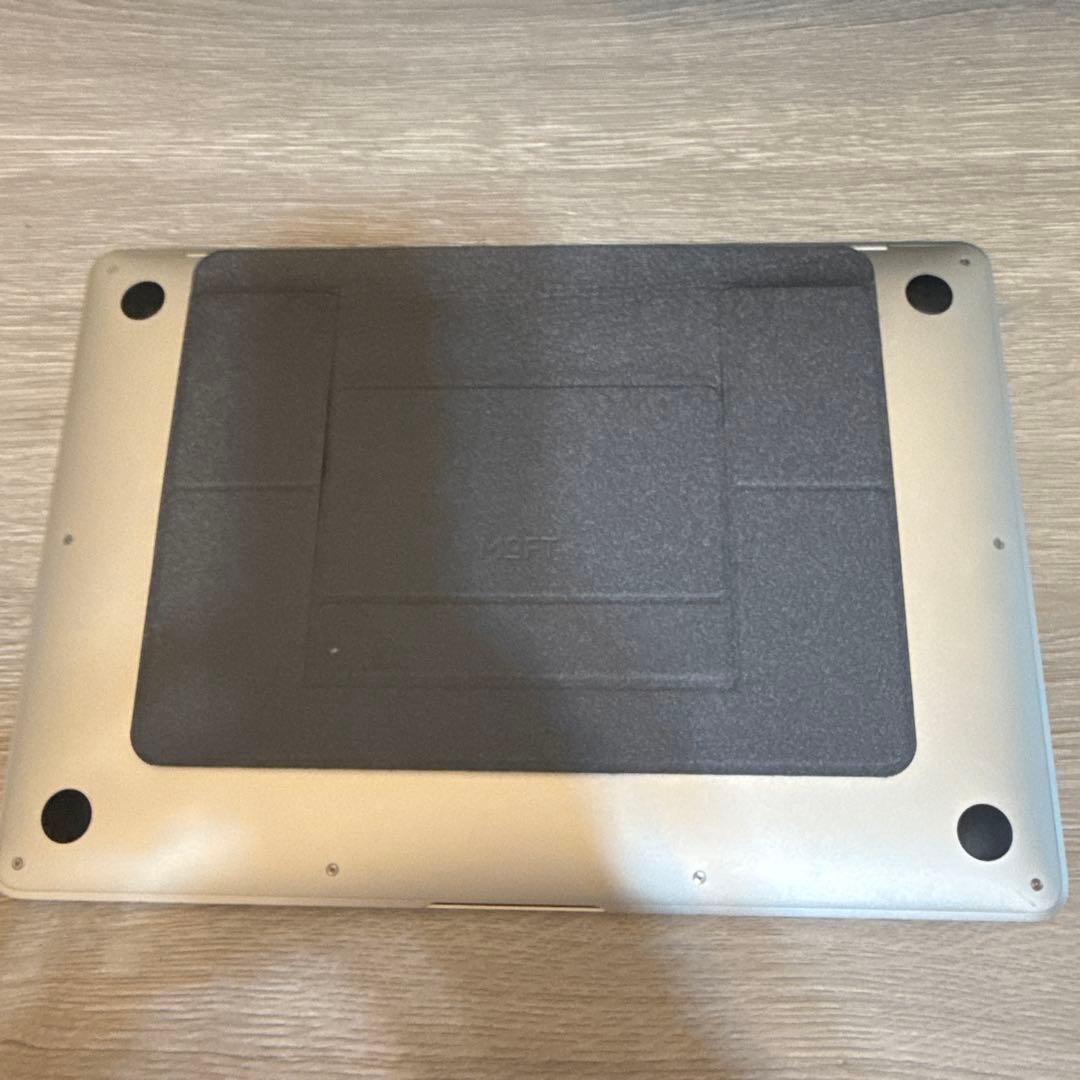 MacBook本体 Apple MacBook Air M1 8GB