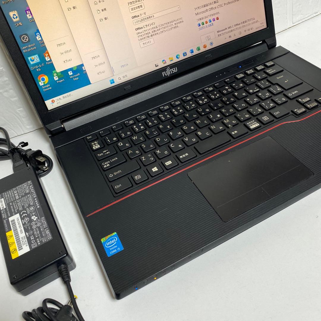 Windows11 オフィス付き　Corei5 SSD FUJITSUノートPC