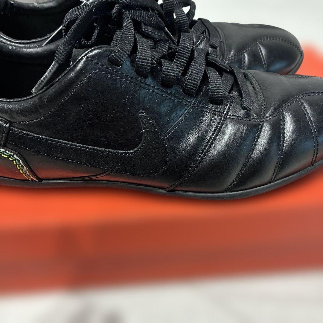 ロナウジーニョ　ストリート　スニーカー