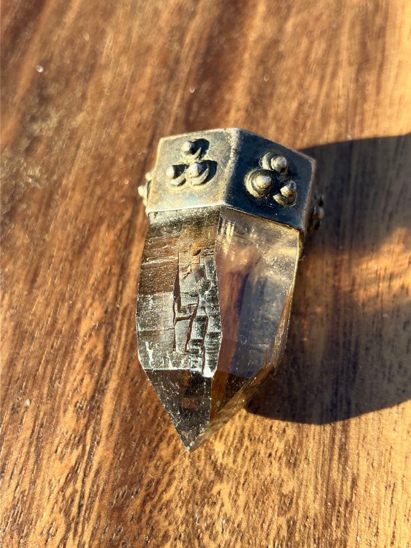 ガウリシャンカール産 ヒマラヤ水晶 ライトスモーキークォーツ 原石　ペンダント