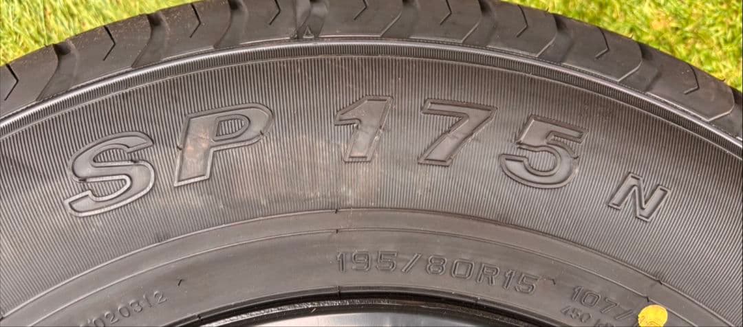 トヨタ ハイエース 新車外し DUNLOP SP175N ホイールセット 4本