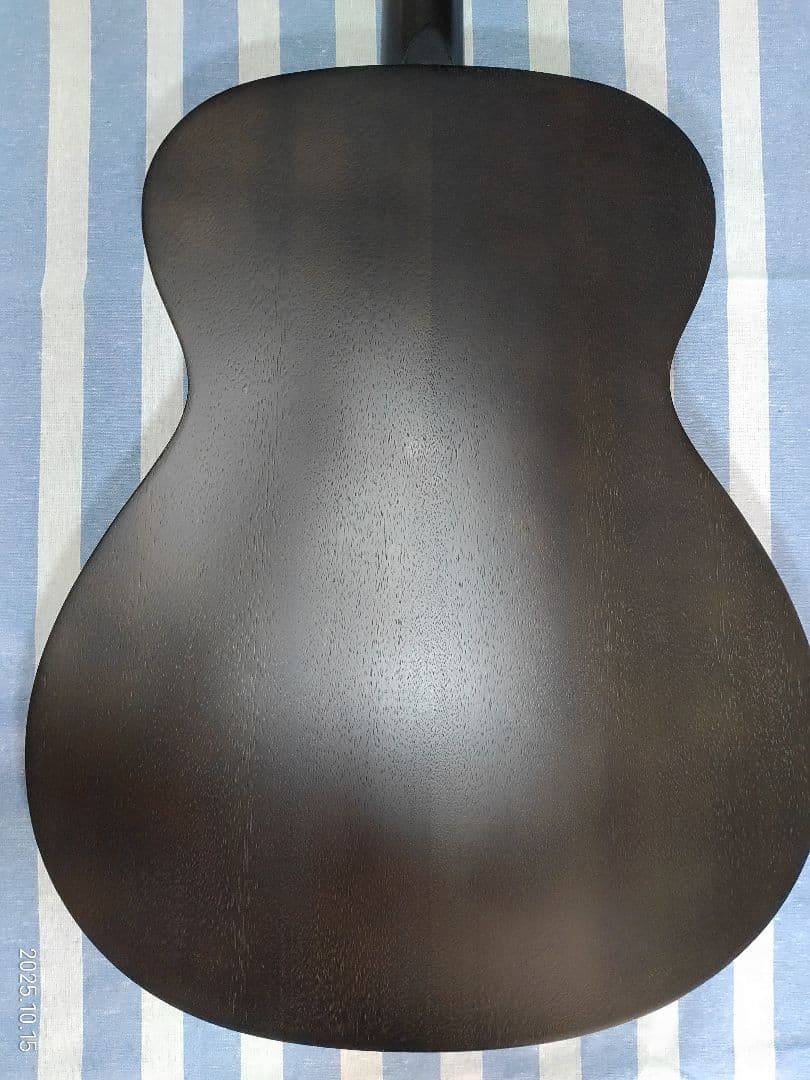 S.YAIRIのオールマホガニーアコースティックギターYF-04BL美品です。