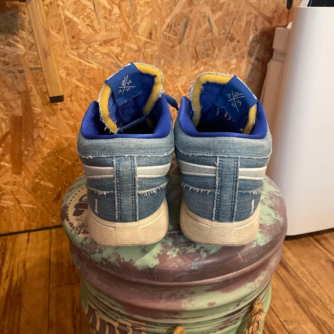 Nike デニムスニーカー ブルー　ブック1
