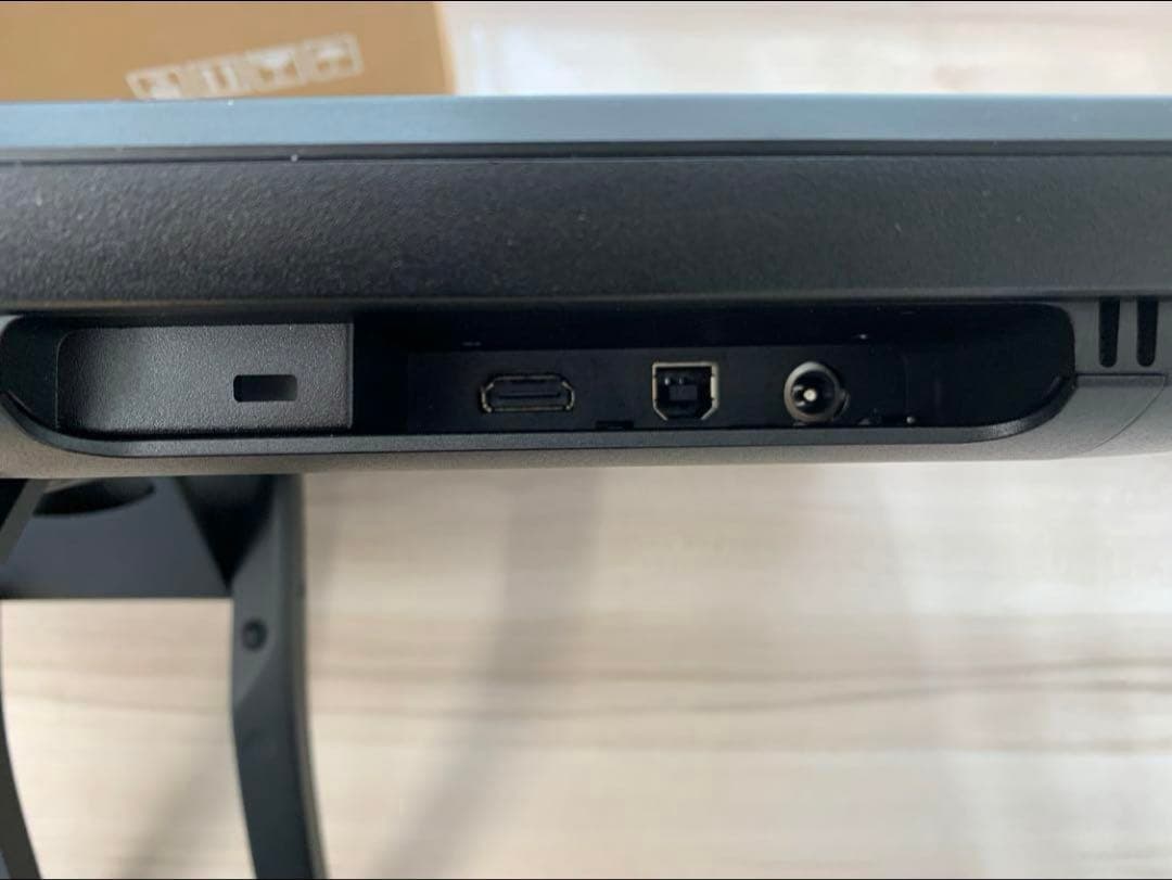 ワコム DTK2260K0D Cintiq 22 液晶タブレット 21.5型