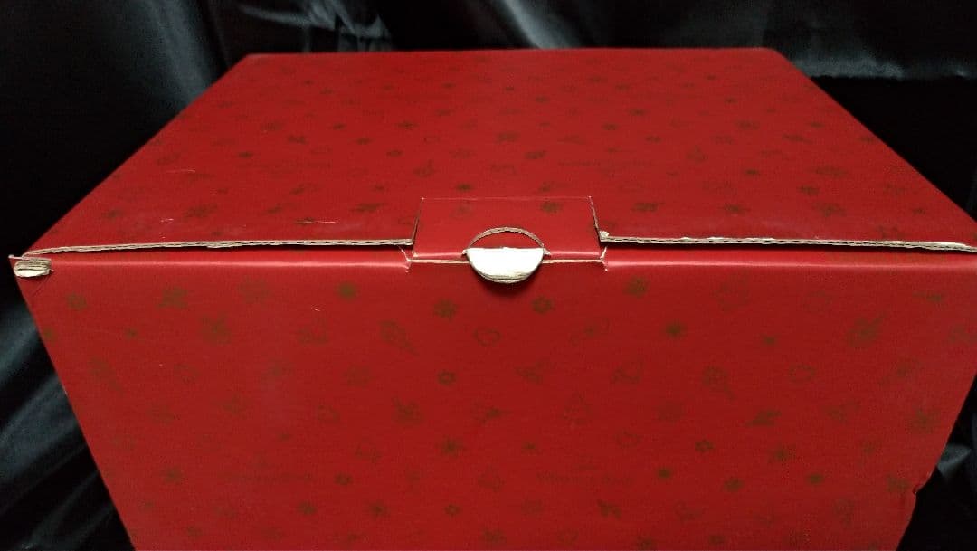 ビレロイボッホ　サンタとエルフと暖炉の置物