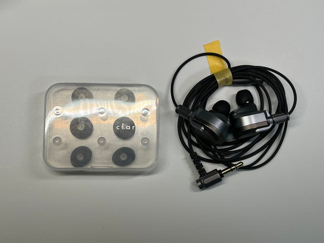 中古品 Clariar i640 6BAイヤホン