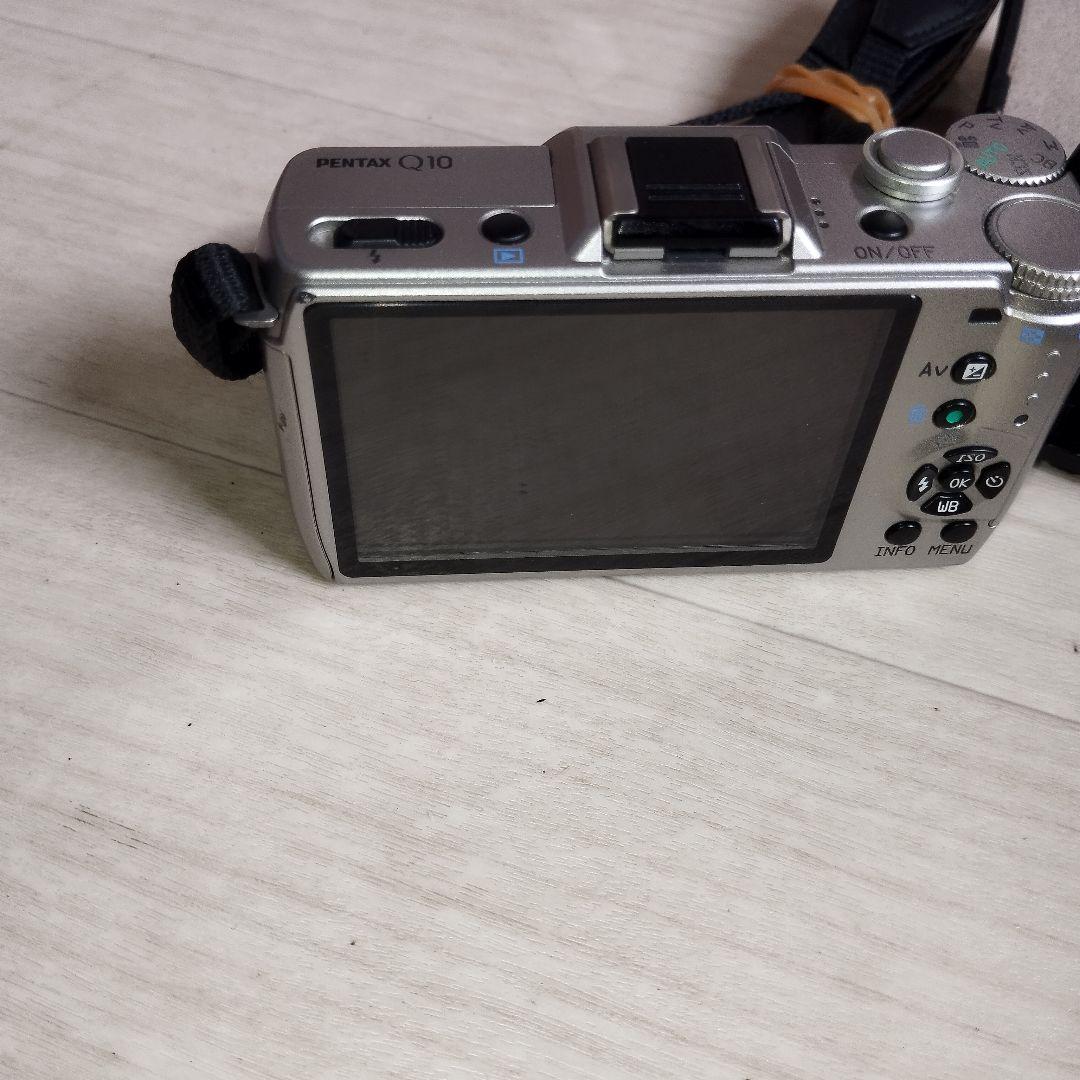 PENTAX ペンタックス ミラーレス一眼 Q10 ボディ シルバー