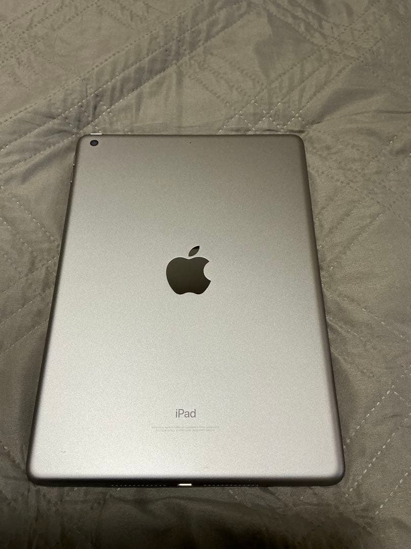 Apple iPad 無印　第5世代