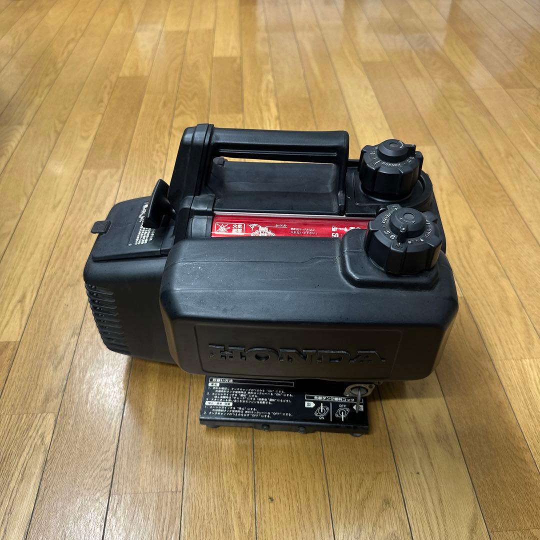 ぽ*ん様 ホンダ　インバーター発電機　EX300 サブタンク　カバー付き