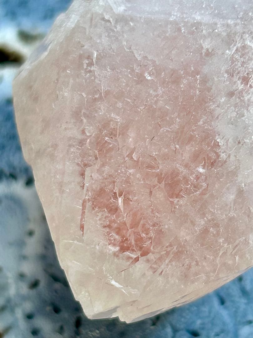 ピンクドリームシルクレムリアン　ブラジル産　 天然石　置物