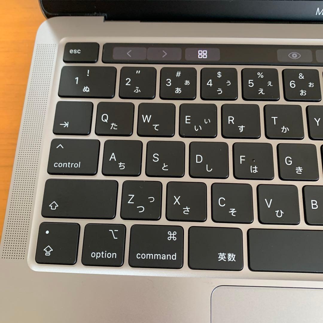 MacBook pro 2020 13インチ　8GB 256GB SSD