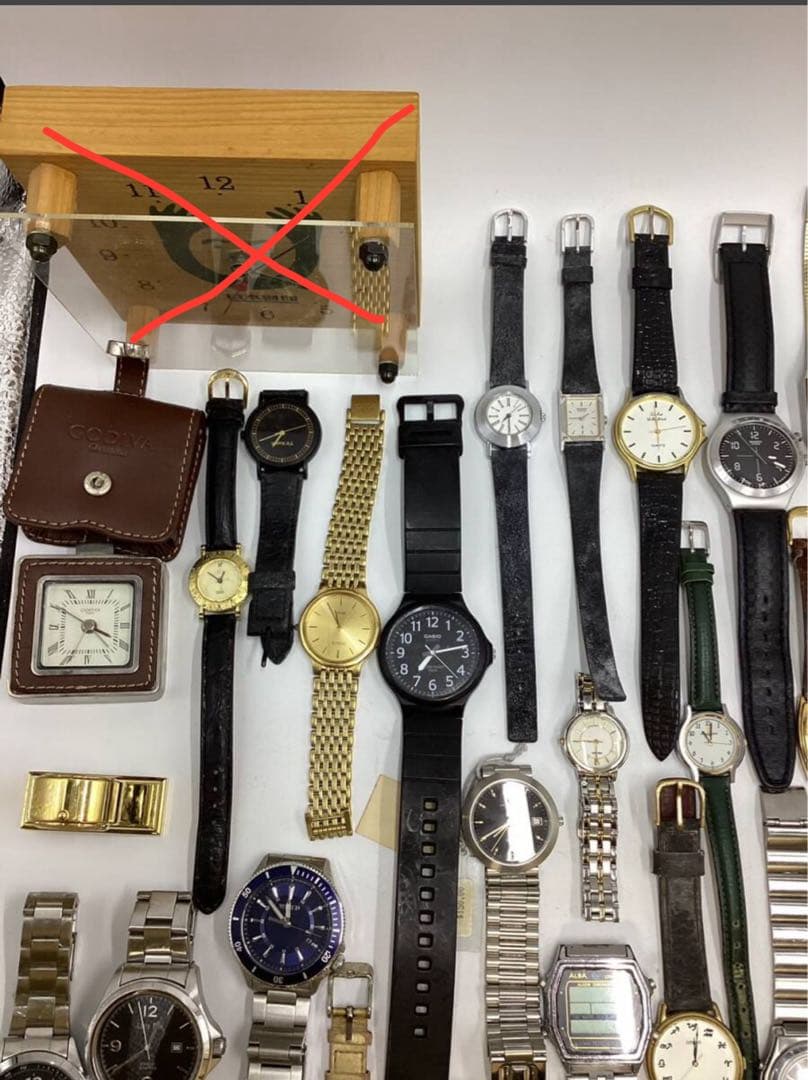 引っ越し後に出てきた時計コレクションです。 全部で90点以上(ジャンク
