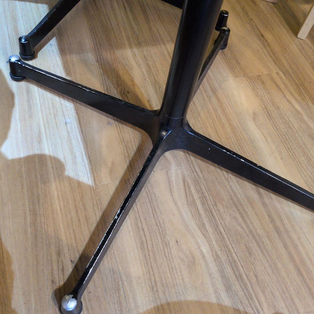 店舗用　カフェテーブル50×60 2台　（5台あり）