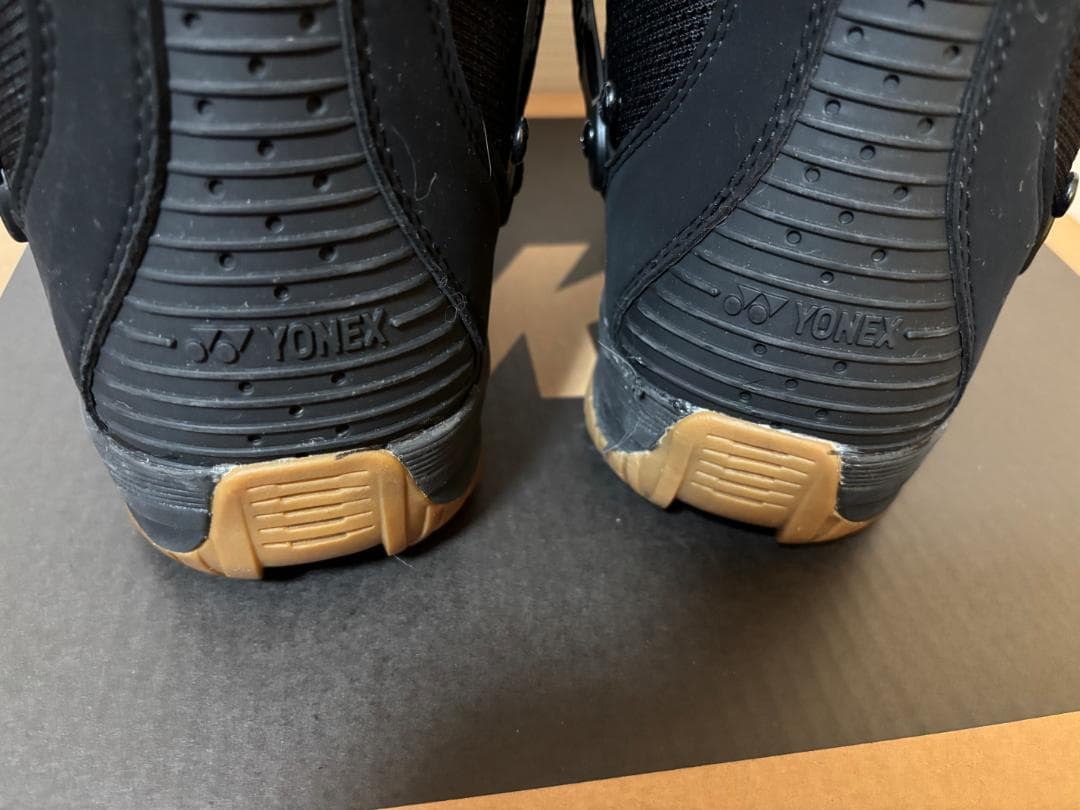 AERIO AB 24 Accubladeアキュブレード YONEXステップイン