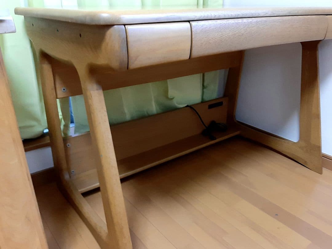 木製デスク①　デスクのみ