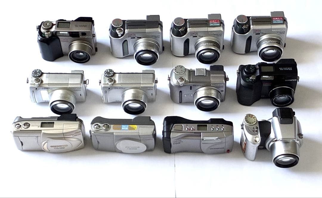 【OLYMPUS　CAMEDIAほか】 コンパクトデジカメ 12台まとめ売り